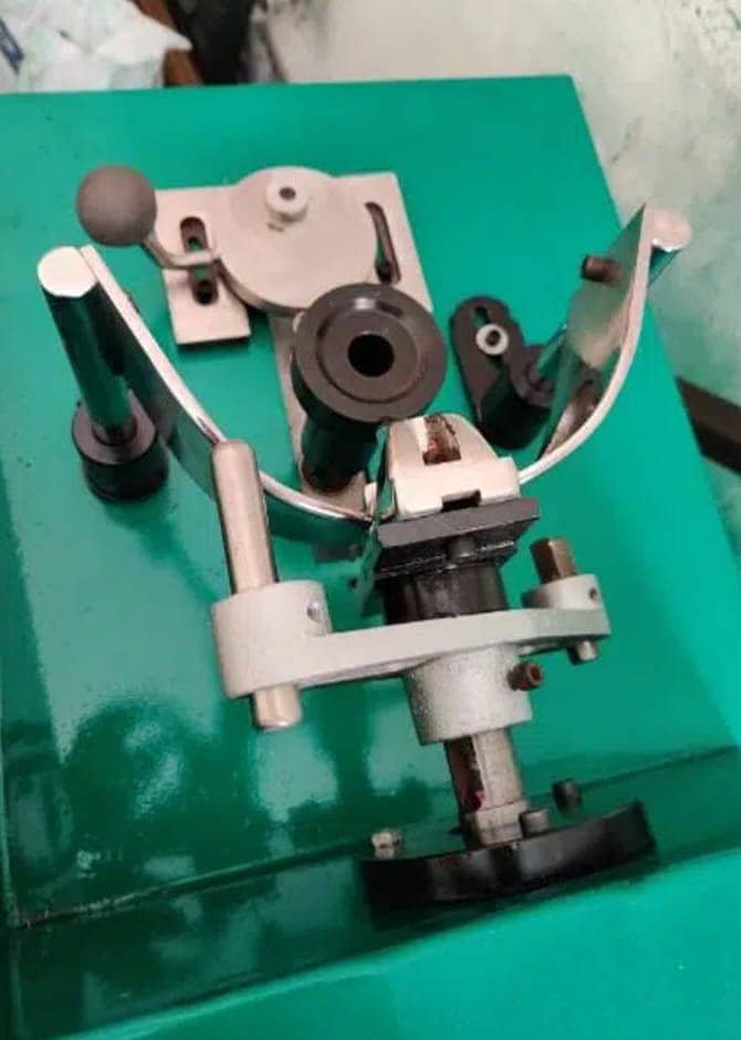 Ceiling fan winding machine 1