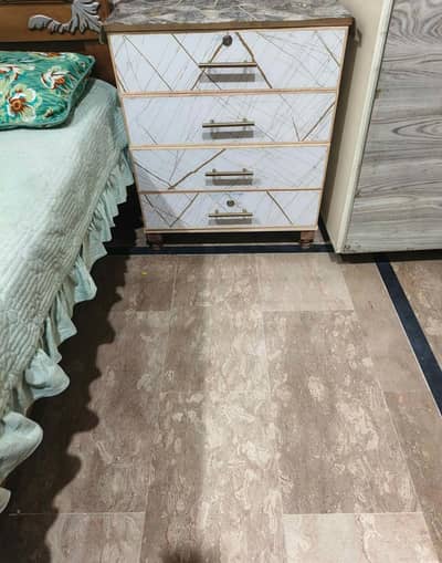 drawers table