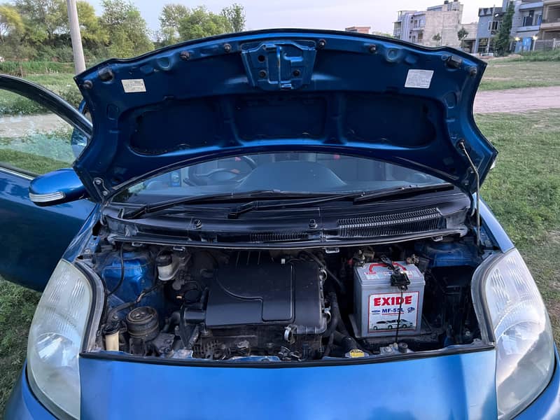 Vitz 2007/10 4
