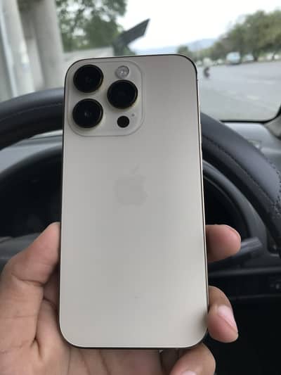 Apple iPhone 14 Pro 256 GB Gold, 100% Battery Health.