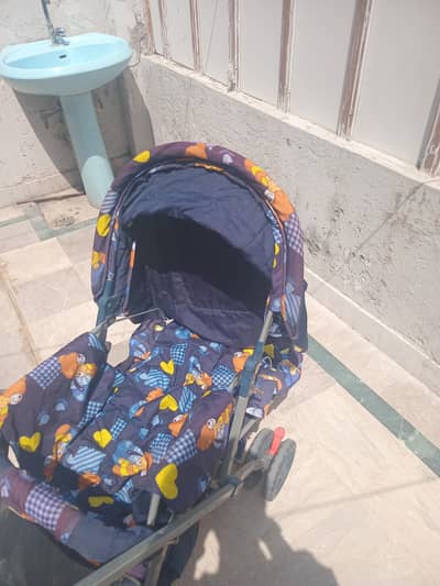 it is very beautiful  pram  condition 10 by 9