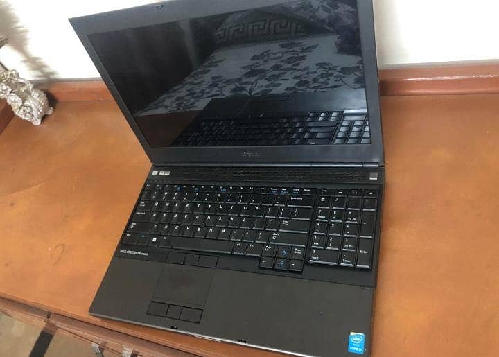Dell precision M4800 0