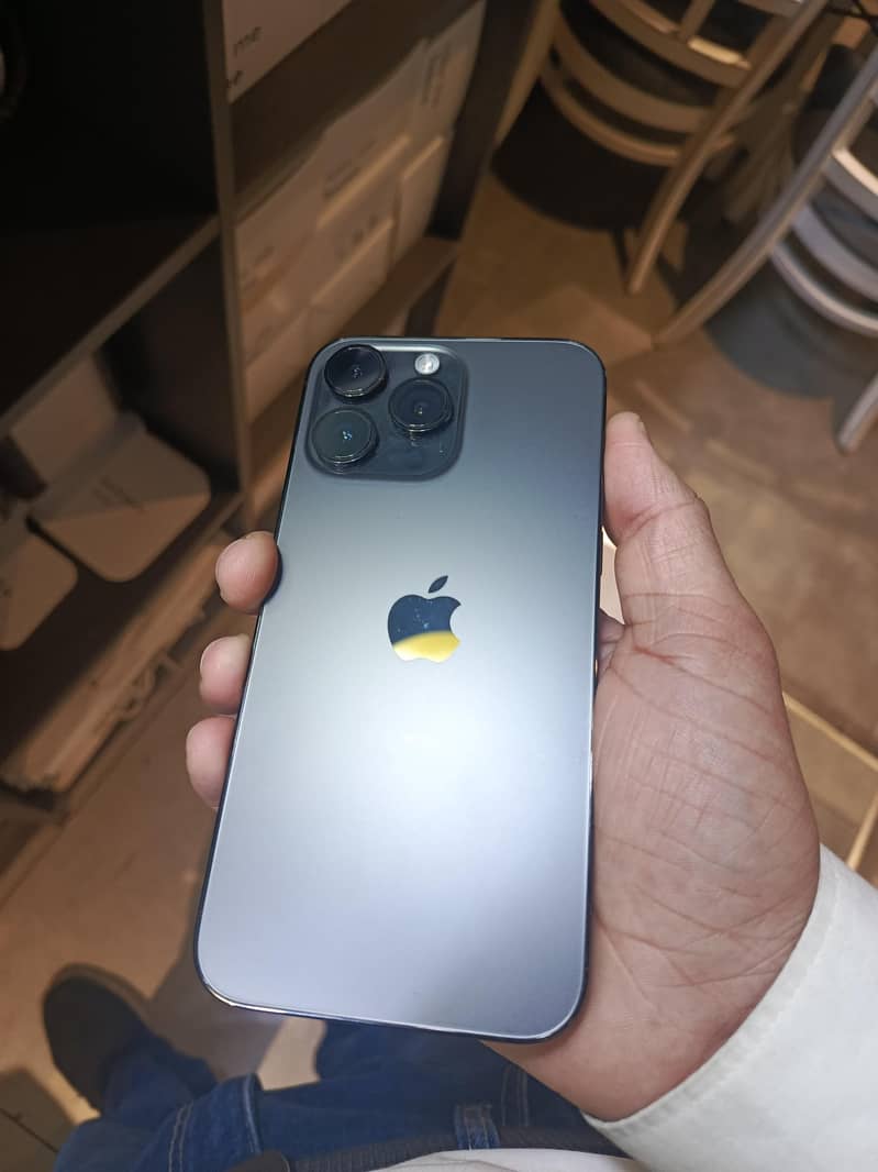 iPhone 14 pro max 1