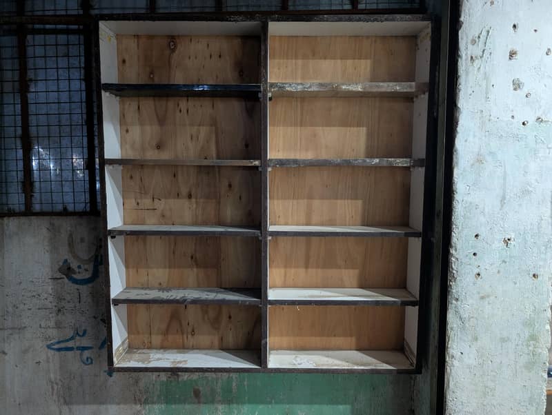 shop racks 0