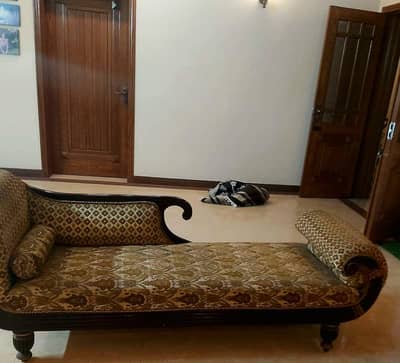 2 pc of deewan/duck for sale