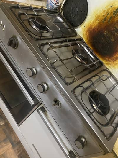 Very old but working cooking range