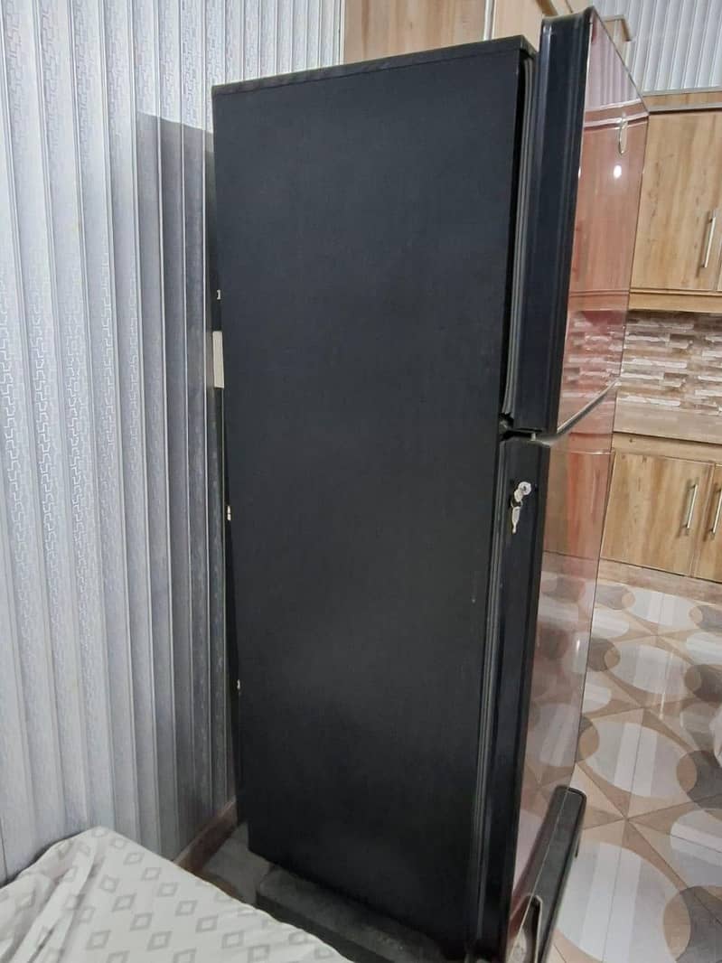 General fridge 5