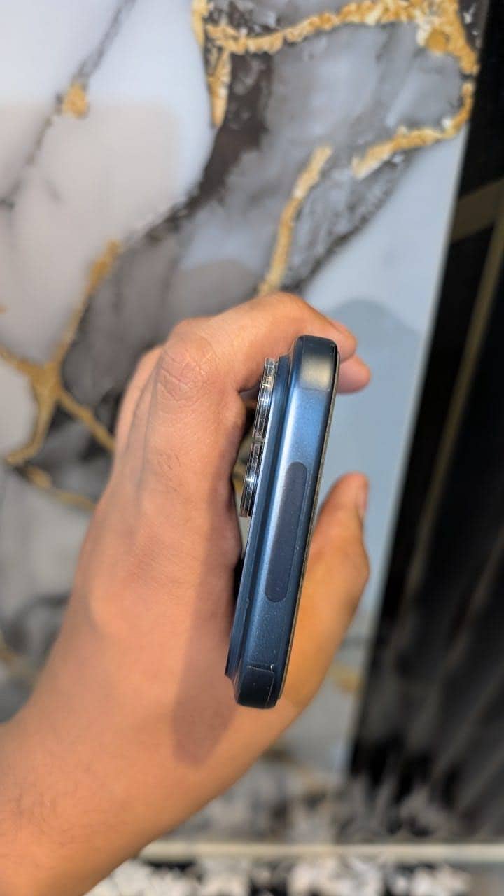 Iphone 17 pro max 1
