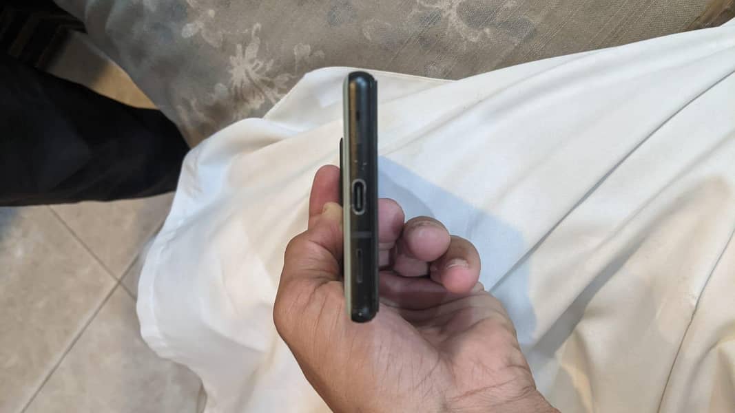 Google pixel 6A 5
