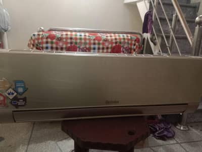 inverter 2 ton Electrolux very good condition. 03030115405