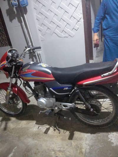 CG 125 deluxe total gunuine