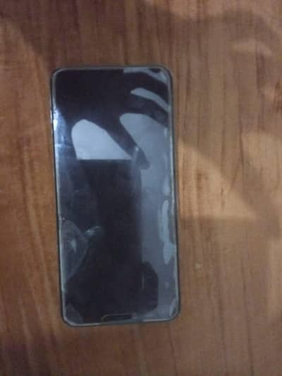 LG8 thiq