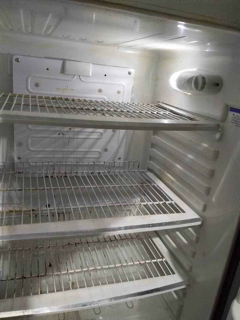 0RIENT FRIDGE 4