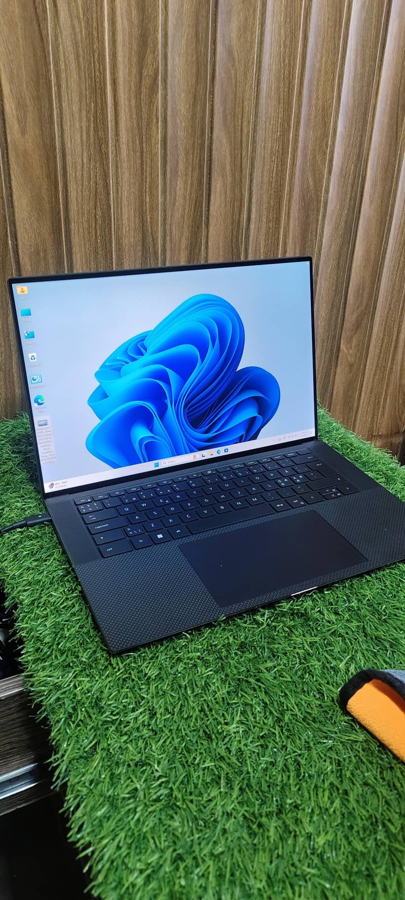dell Precision 5560 4