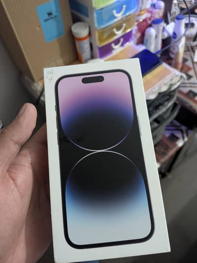 Iphone 14 pro 128 gb 10/10 condition with box