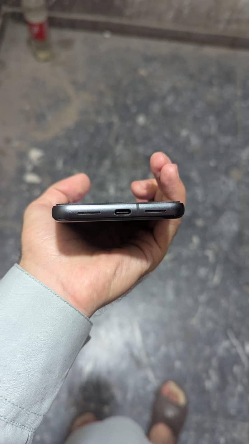 Google pixel 8 4