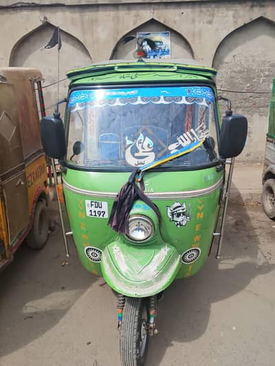 CNG rickshaw