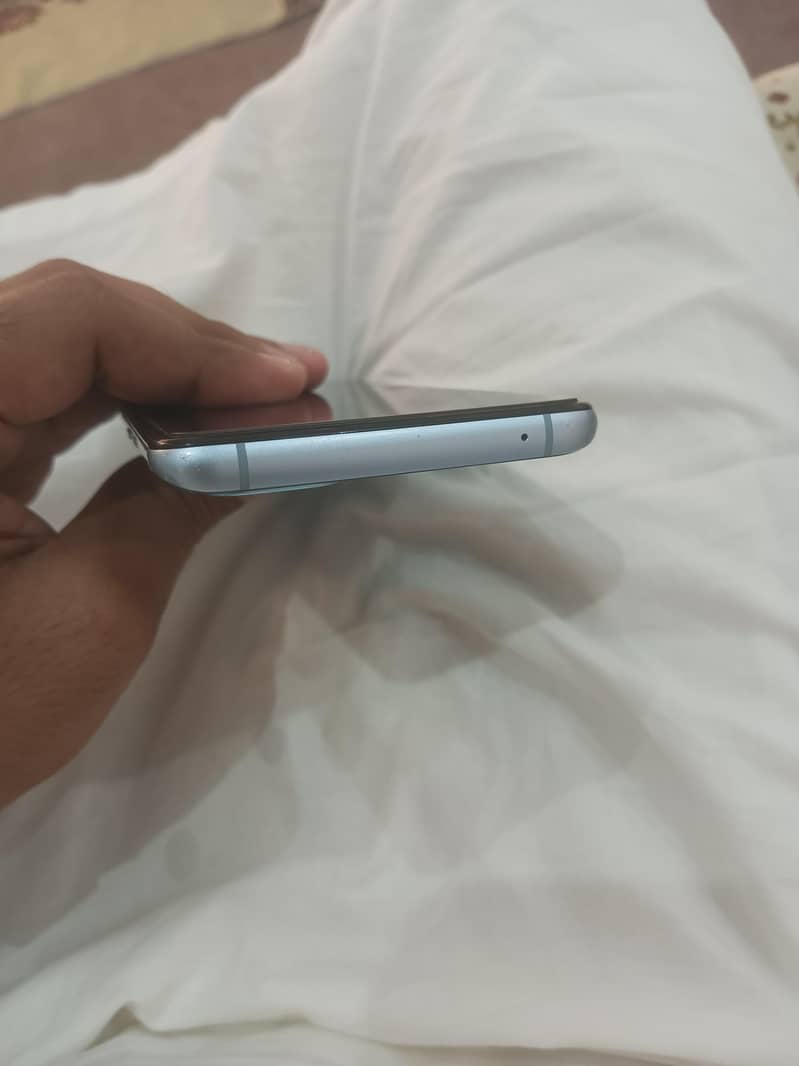 One plus 9R 3