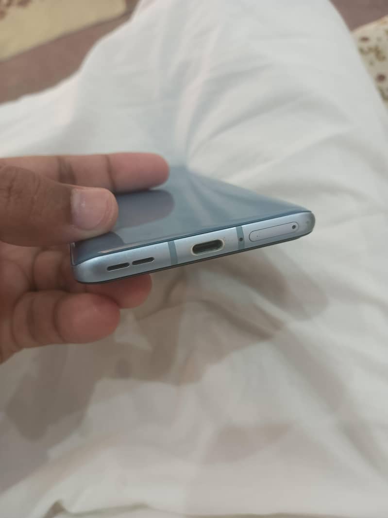 One plus 9R 5