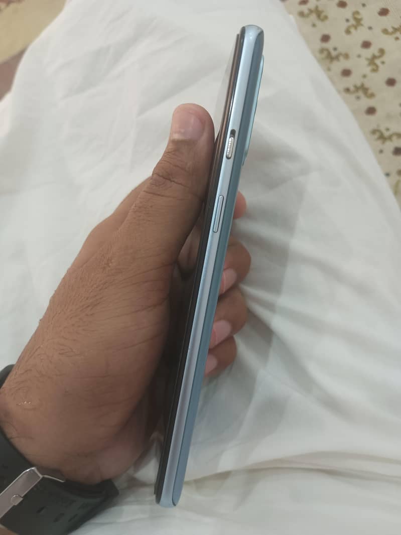 One plus 9R 6