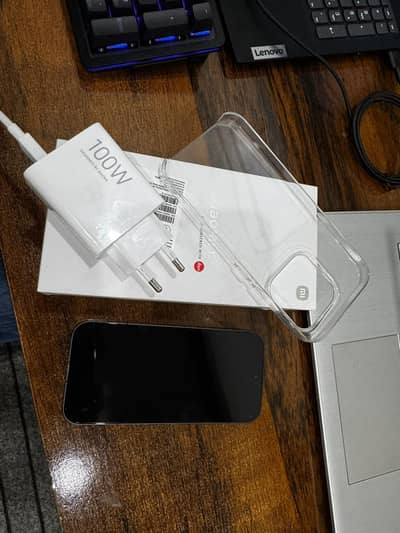 Xiaomi 17 - 12/512 - Officially PTA Approved - 10/10 Condition