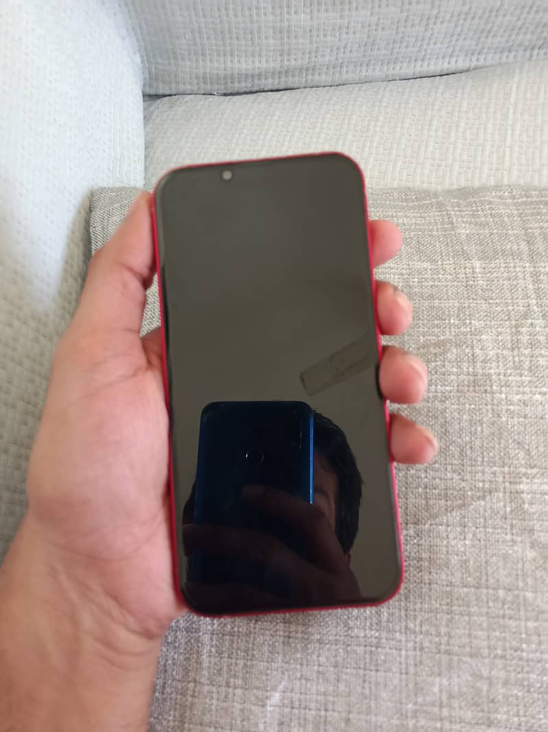 Apple iPhone 13 4
