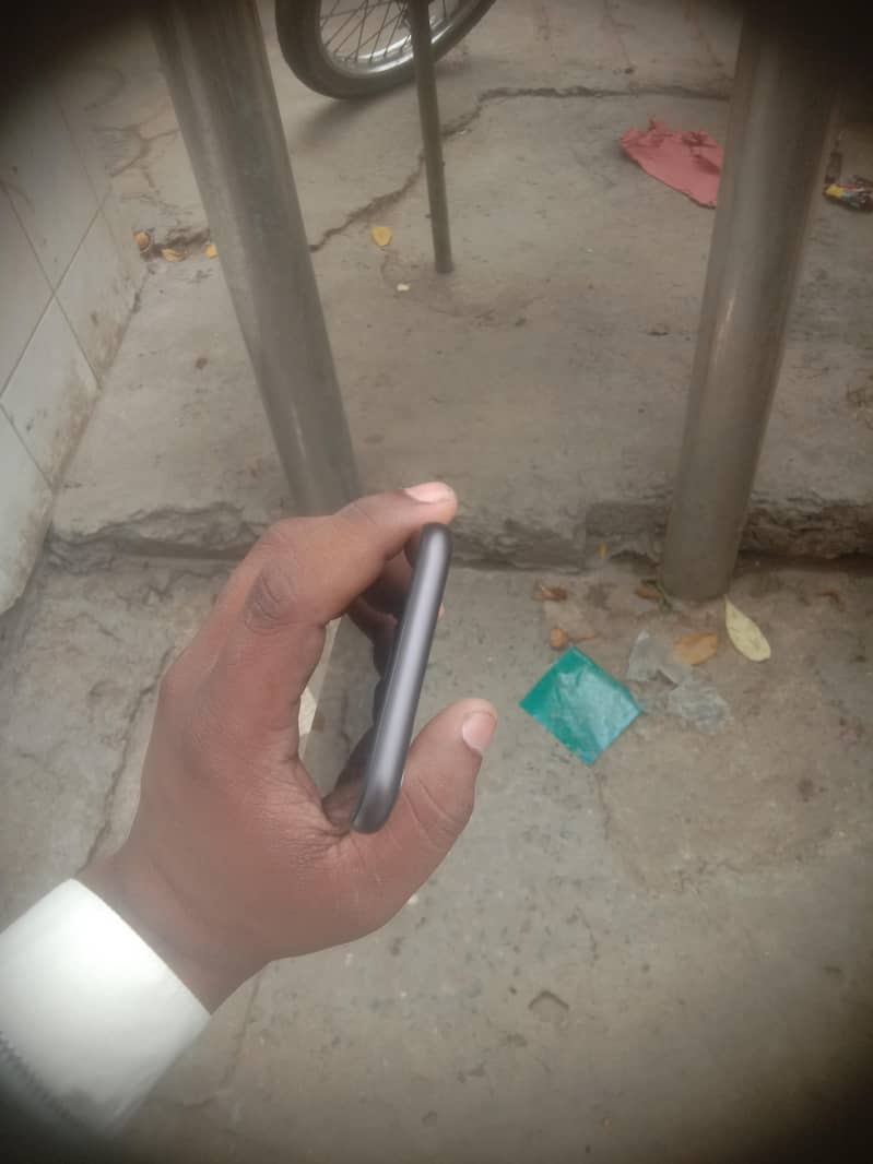 iphone 11 4