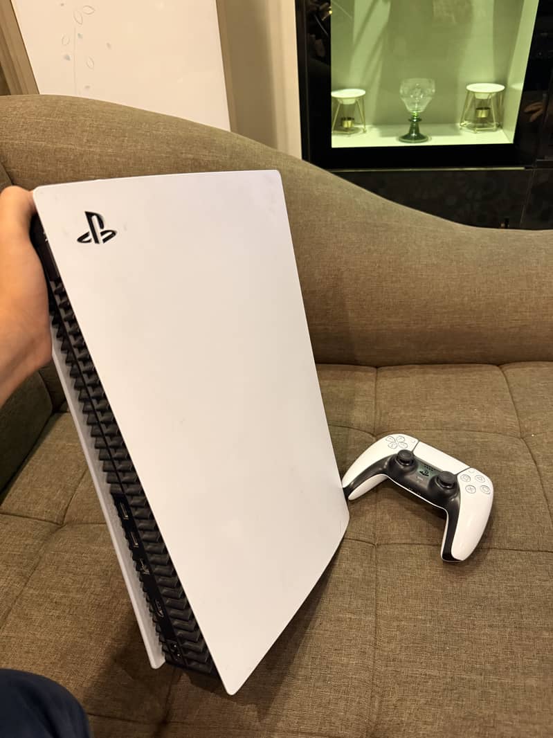 PS5 disc version 5