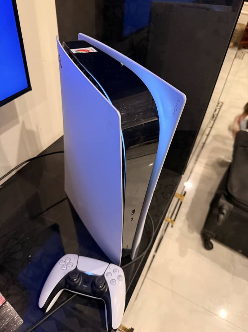 PS5 disc version 6