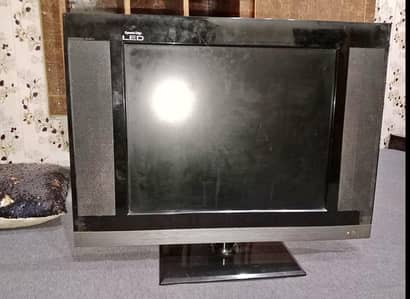 lcd 21"