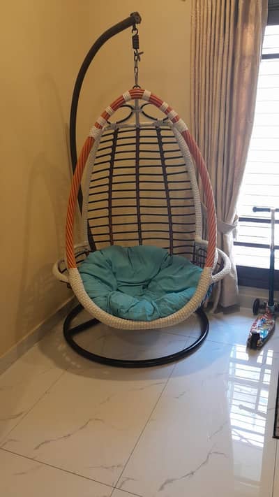 Swing chair in good condition