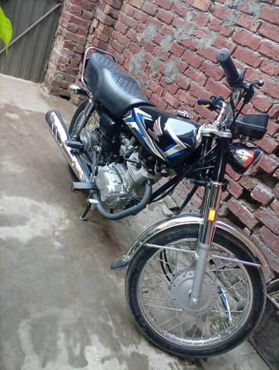 Honda 125 24/25 ha 24 ki serial ha all ok applied for urgent sale