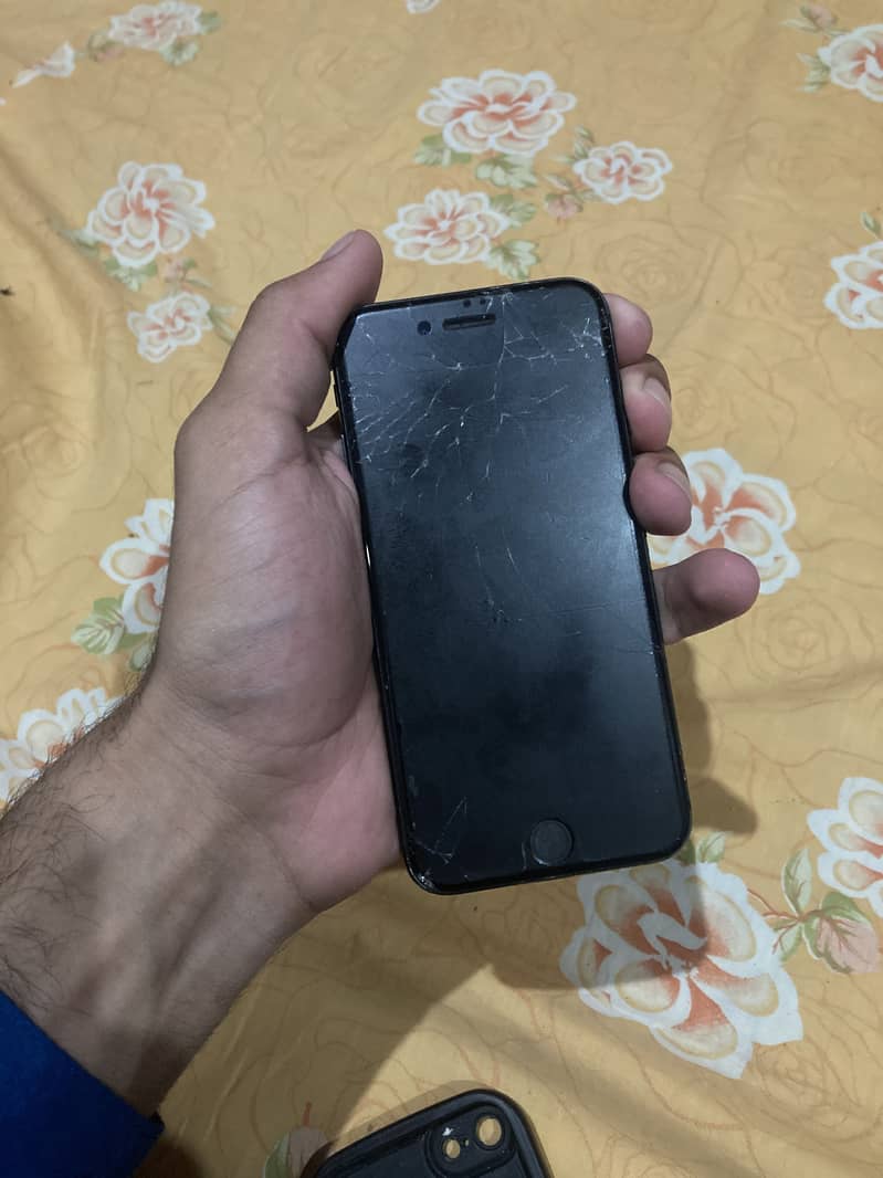 iPhone 7 7
