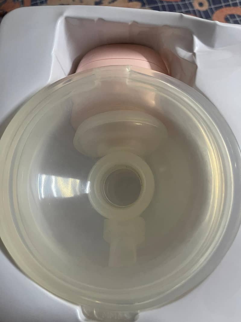 Breast pump 1