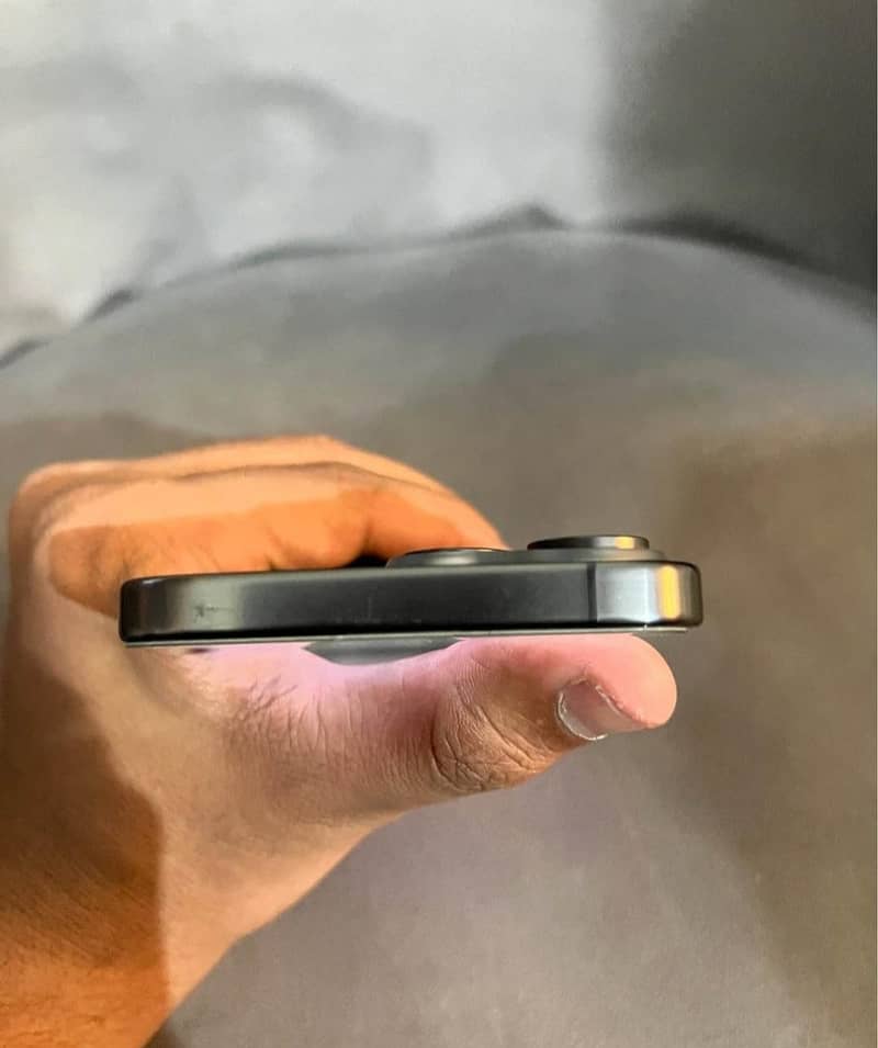 Iphone 15 pro max 2