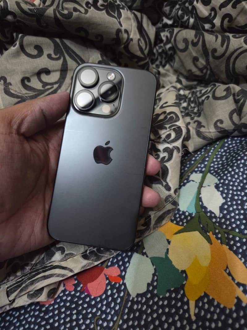 Iphone 15 pro 1