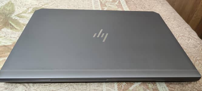 HP Zbook G5 17.5 FHD LED Display, core i7 8th gen 32/512 GB