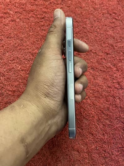 AOA my iPhone 16 pro max jv non pta 03.35. 27.29. 64.0