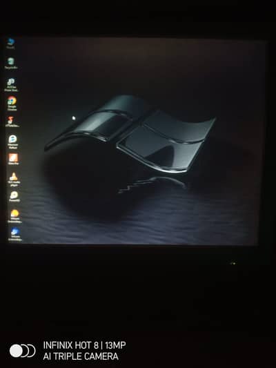 HP L1710