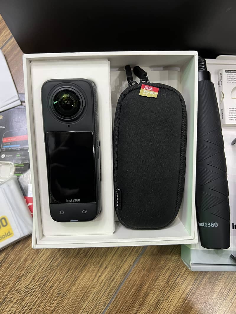 Insta 360 X4 Motorcycle Bundle 8