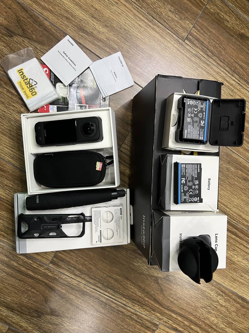 Insta 360 X4 Motorcycle Bundle 10