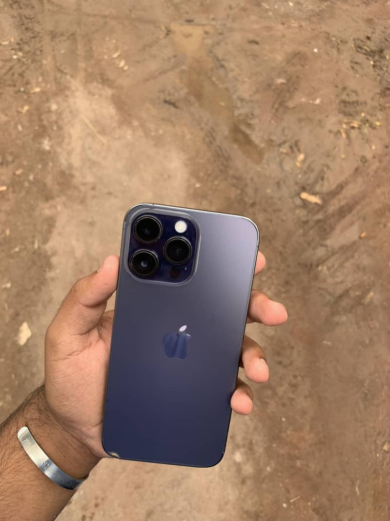iphone 14 pro max 1