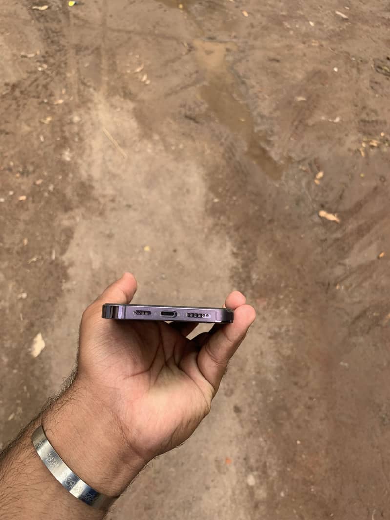 iphone 14 pro max 4
