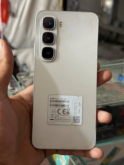 Infinix hot60 12/128gb urgent sale