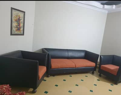 5seater sofa set from Zubaidas