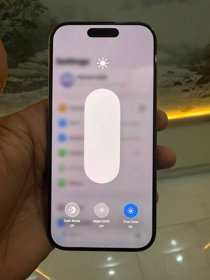 iPhone 16 pro 9