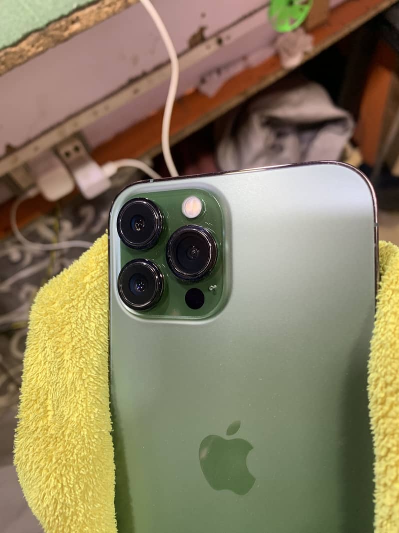 iPhone 13pro max JV 6