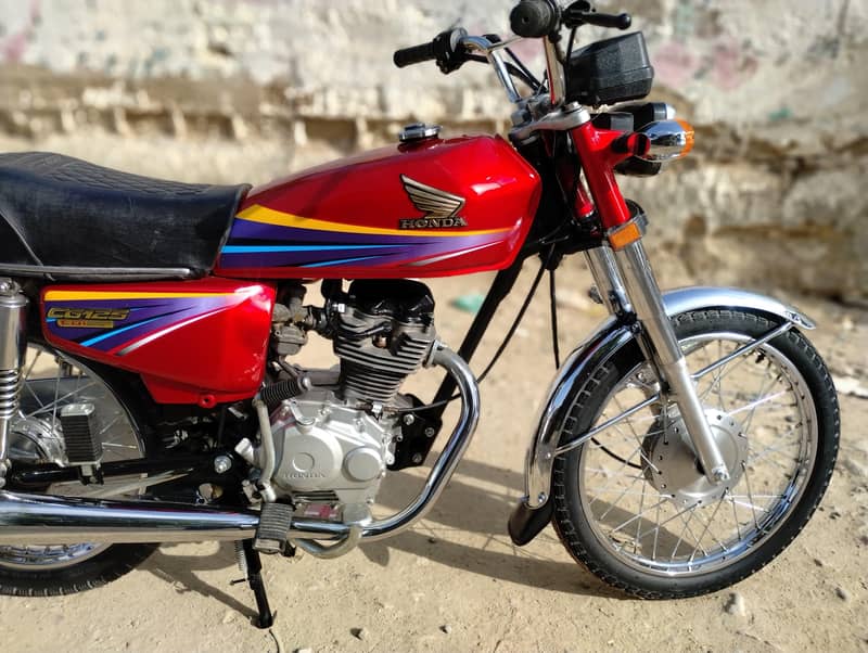 2011 model Karachi. 1