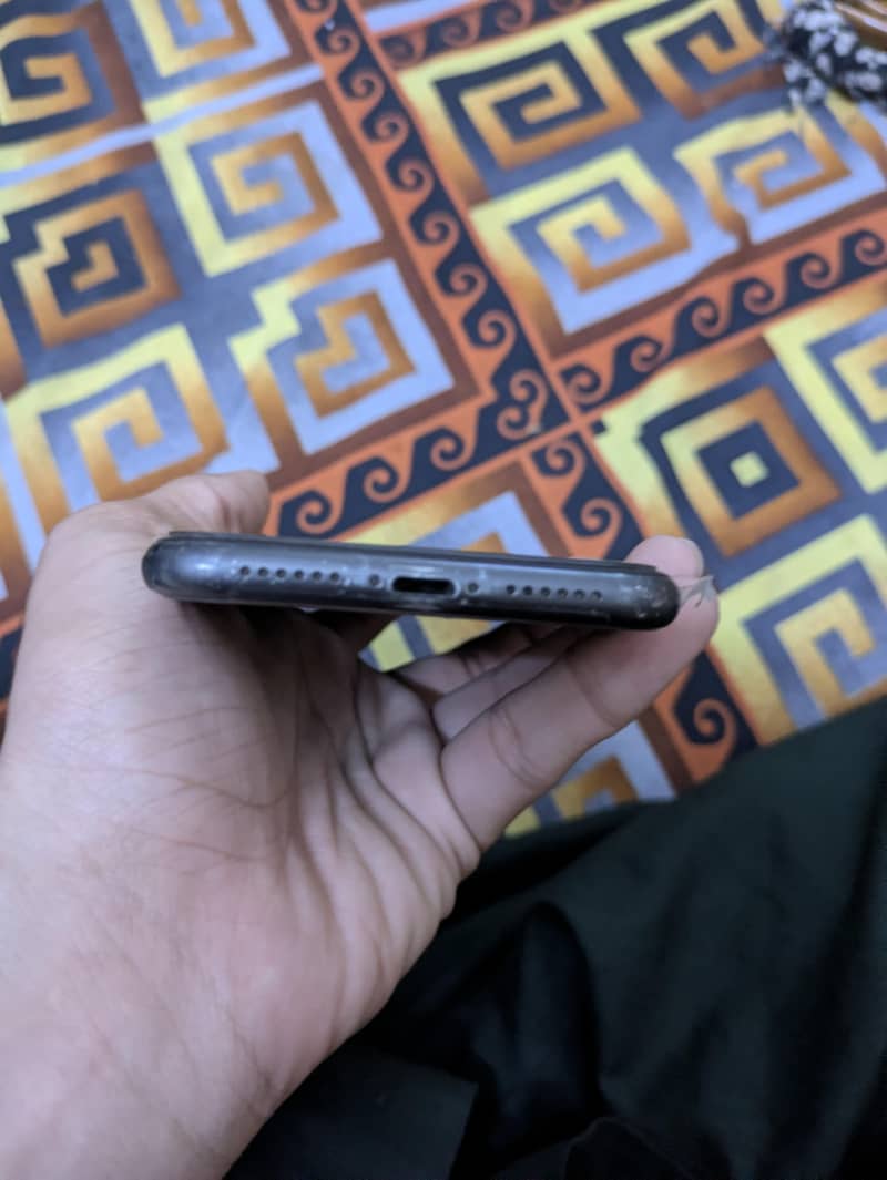 Apple Iphone 11 3