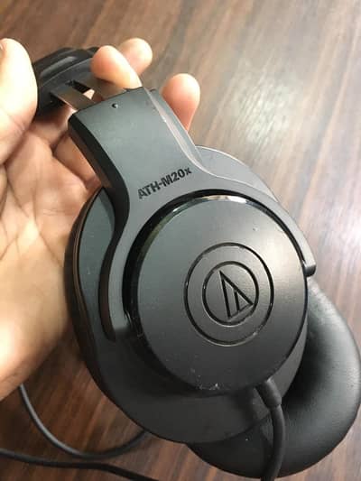audio Technica m20x studio monitor headphones